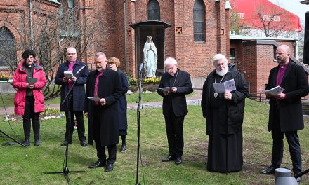 Väkevä ekumeeninen tilaisuus rauhan puolesta